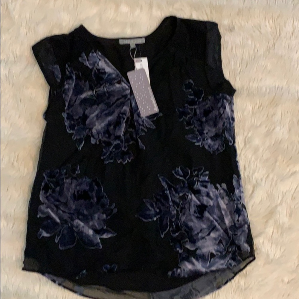 Brand New with tags Daniel Rainn Sleeveless Top